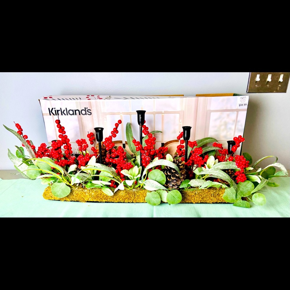 Kirklands Centerpiece - Christmas & 6 Candle Holders
